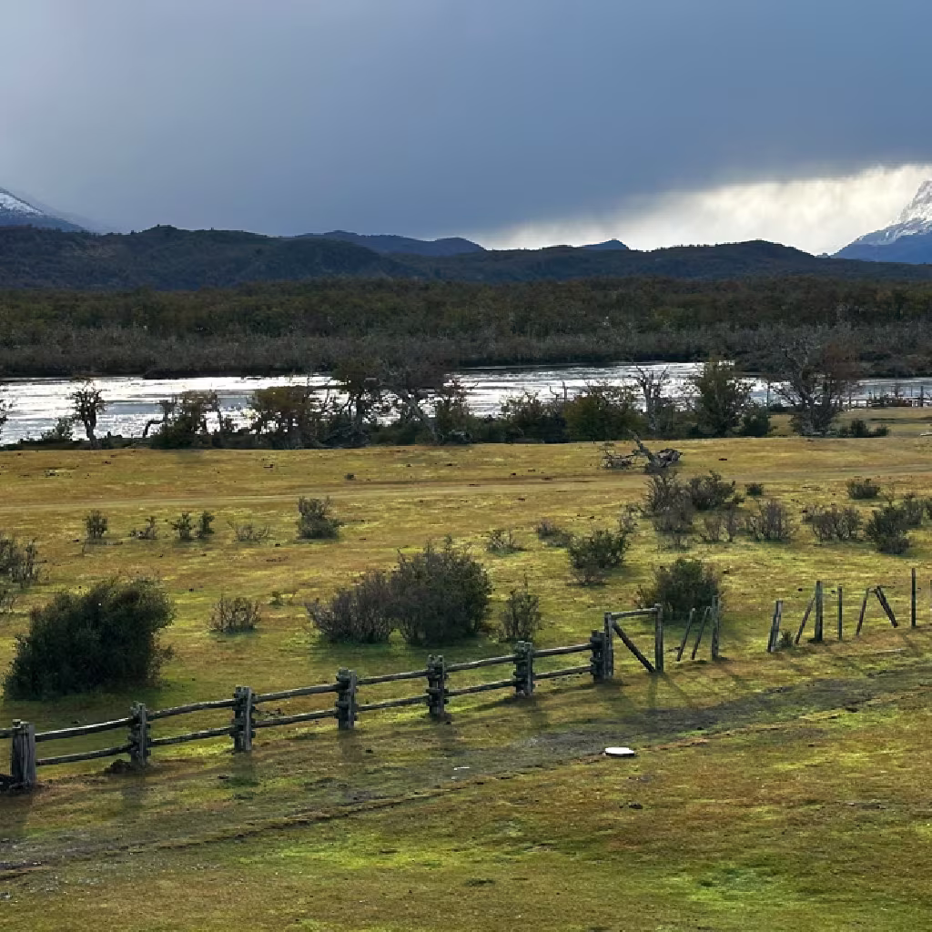 Roteiro-02-Patagonia-Experience-Skorpios-Experience-Torres-del-Paine-7